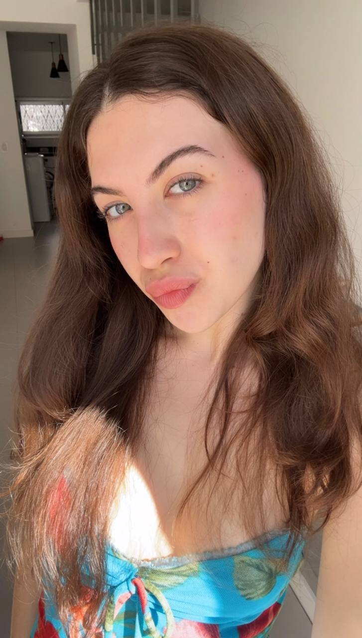 Nude girl Amber in Sappopan