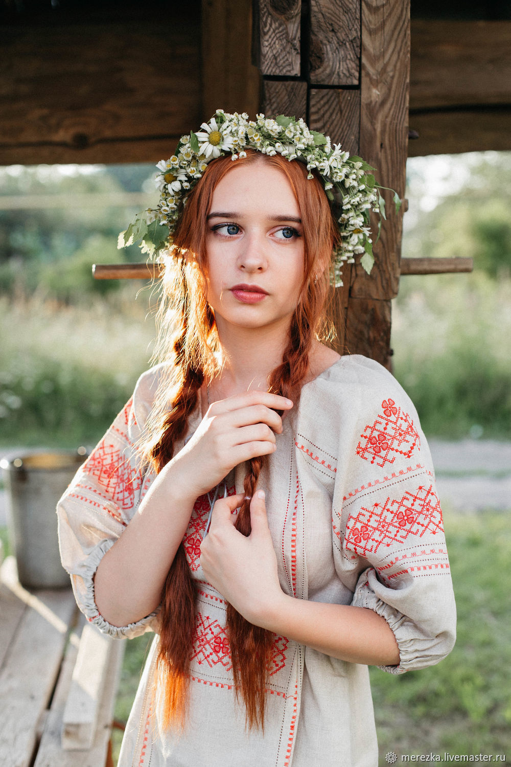 A playful frame from Girls in Slavic costumes — online in Sappopan